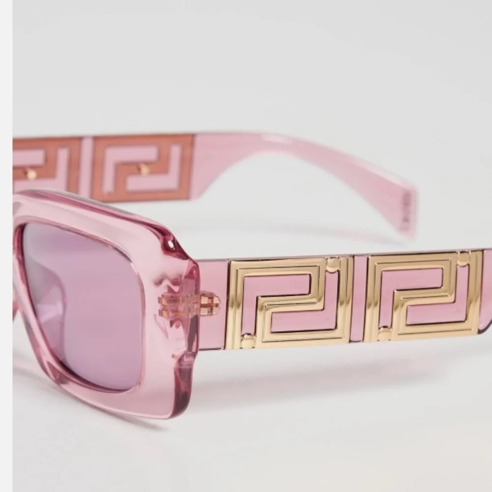 Excluded Versace Sunglasses, New 295 - Picture 7 of 10